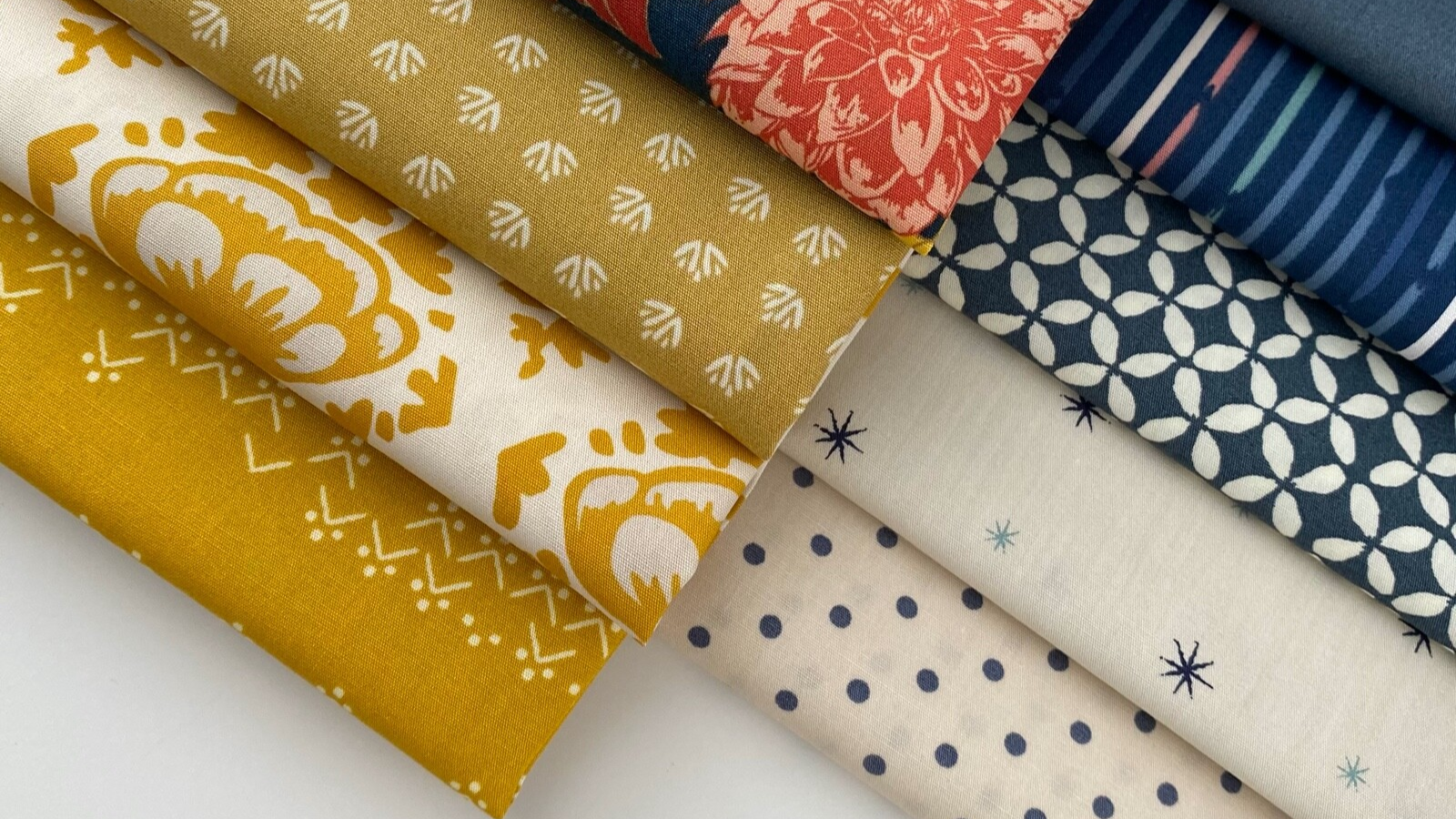 Printed pocketing fabrics